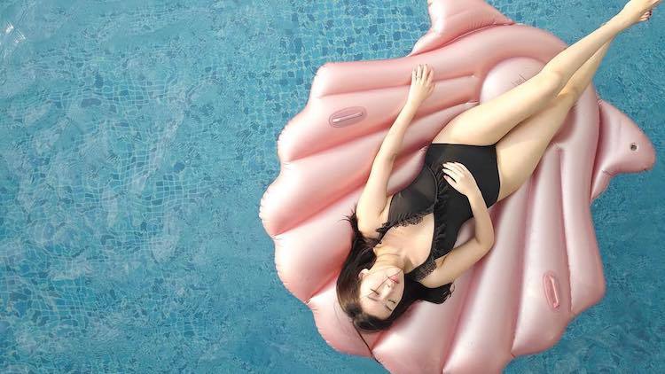 Letsfloatsg