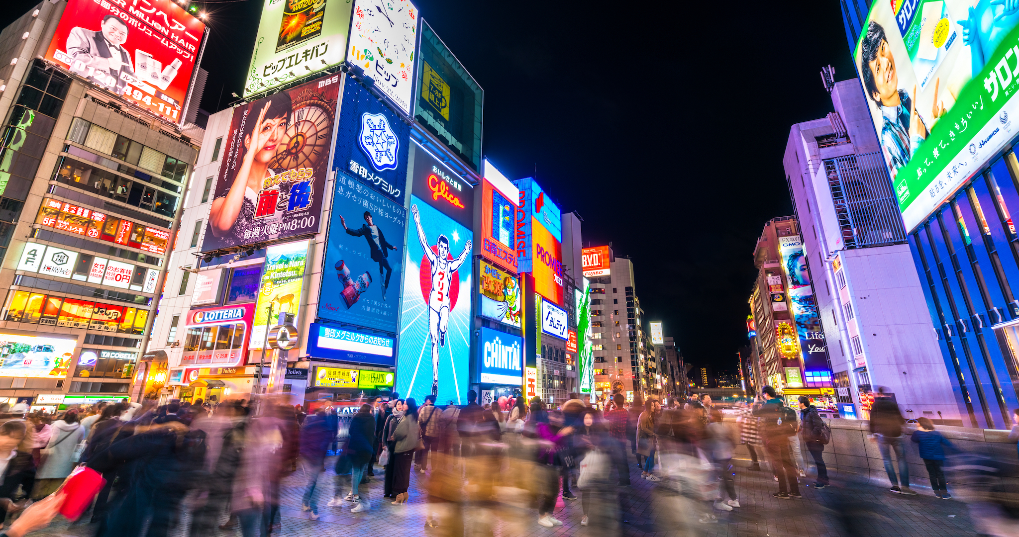 Crowds of Dontonburi in Osaka, Japan