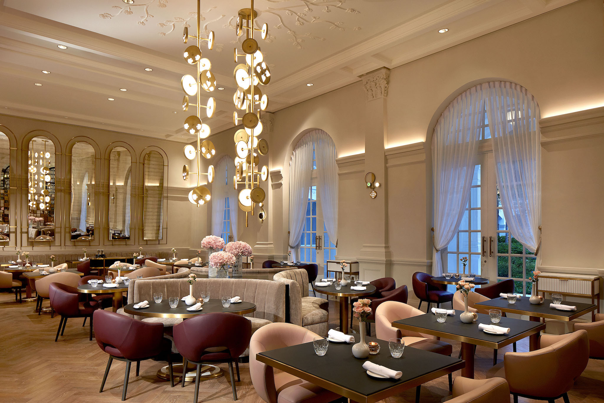 Le Dame de Pic Interiors