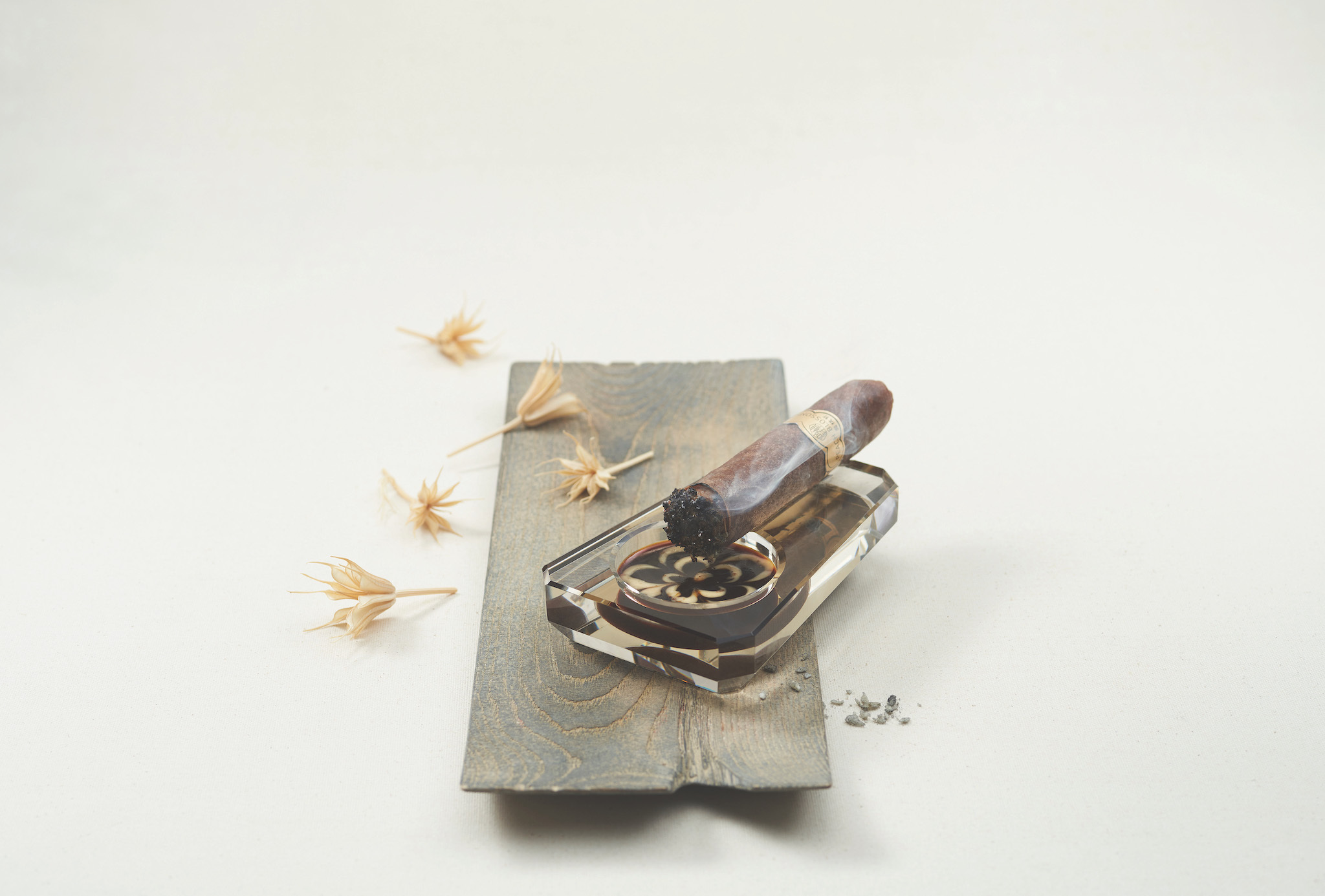Peach Blossoms - Signature Cigar Roll