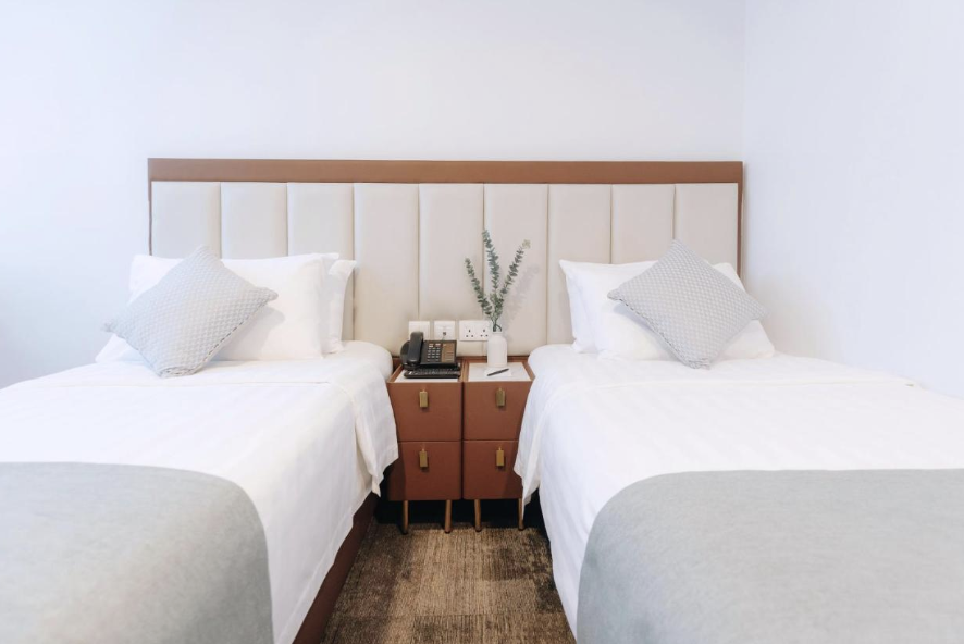 Santa Grand Hotel East Coast