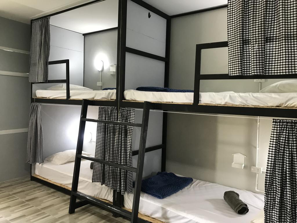 Backpack Hostel Kohyaoyai