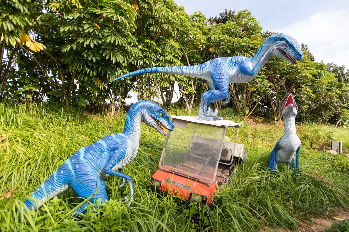 Changi Airport Connector, Changi Jurassic Mile