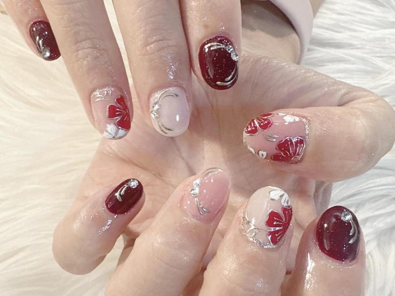 Nails Actually