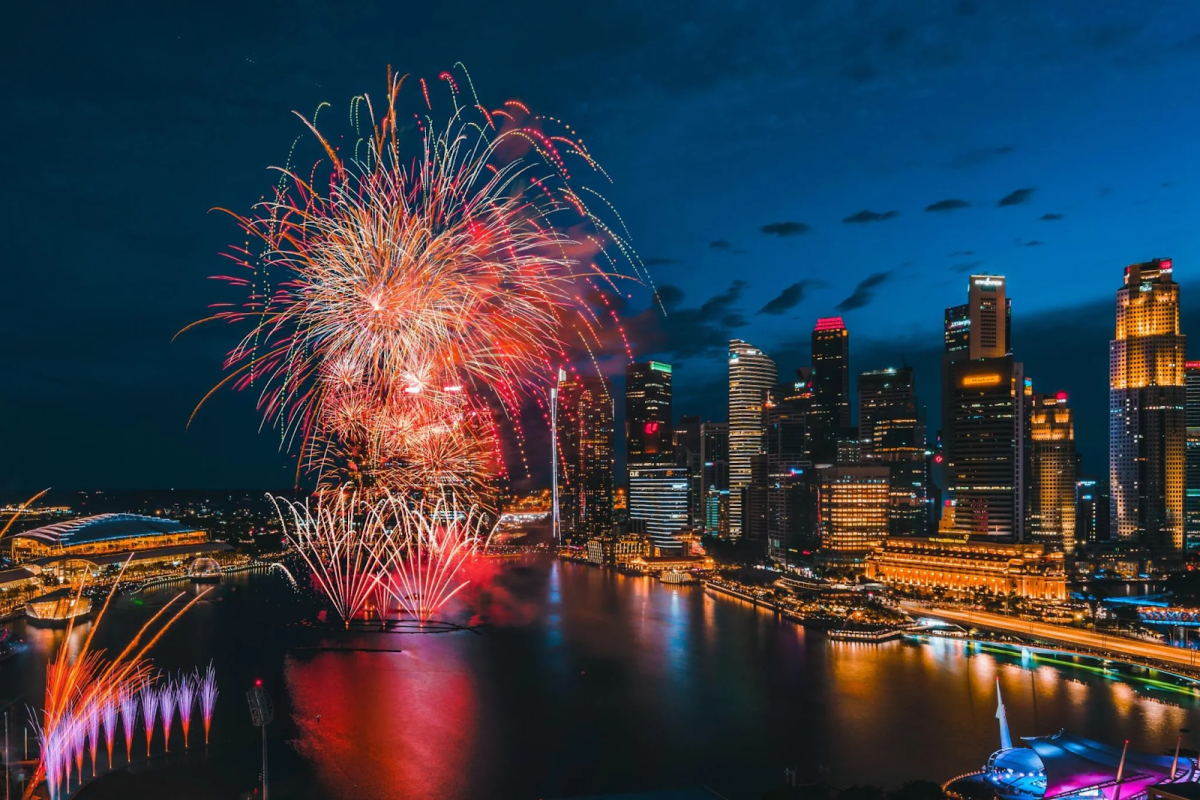 New Year's Eve countdown party with fireworks at Mandarin Oriental Singapore
