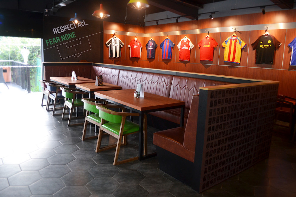 Cafe Football