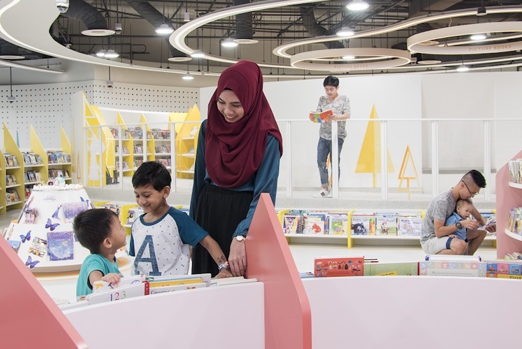 Bukit Panjang Public Library