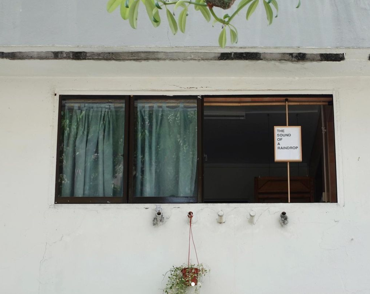 frida.window