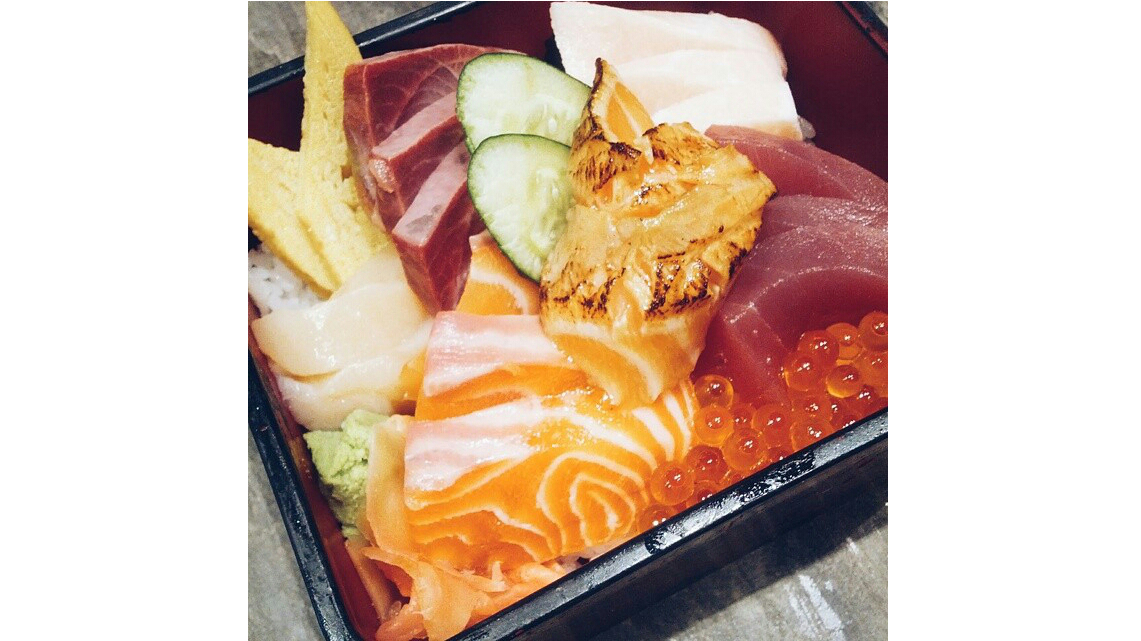 The Sushi Bar - chirashi don
