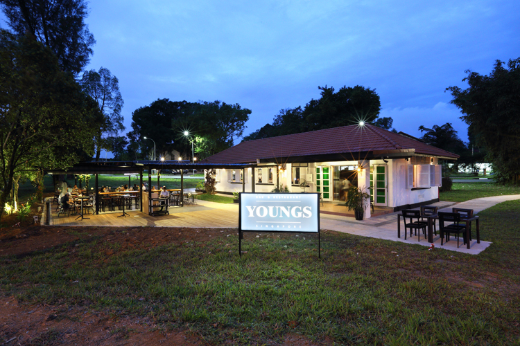 Youngs Bar and Restaurant